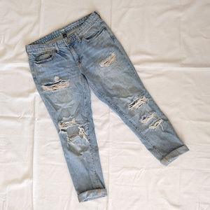 Gap Destructed Sexy Boyfriend Jeans Light Wash